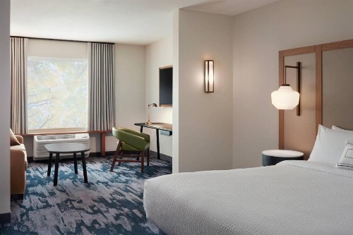 Fairfield Inn & Suites by Marriott Shawnee - image 6