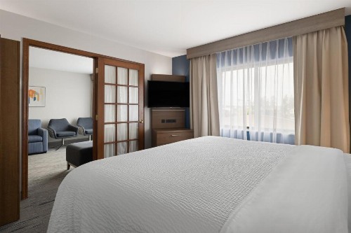 Holiday Inn Express Sheboygan-Kohler / I-43 an IHG Hotel - image 24