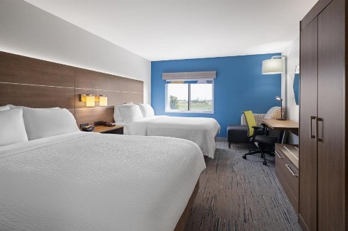 Holiday Inn Express Sheboygan-Kohler / I-43 an IHG Hotel - image 29