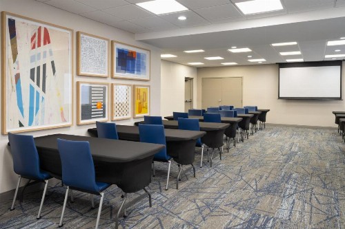 Holiday Inn Express Sheboygan-Kohler / I-43 an IHG Hotel - image 39