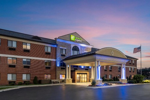 Holiday Inn Express Sheboygan-Kohler / I-43 an IHG Hotel - image 46