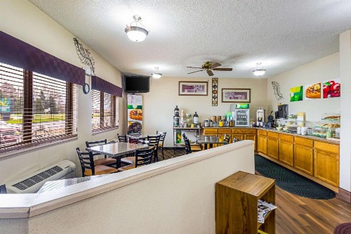 Quality Inn Sheboygan - image 14