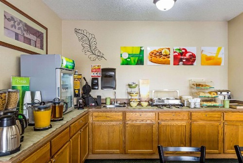 Quality Inn Sheboygan - image 15