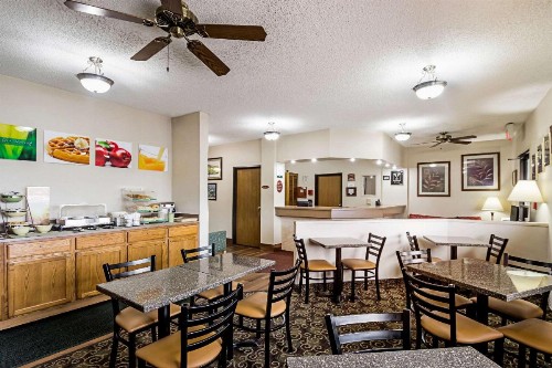 Quality Inn Sheboygan - image 16