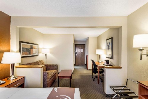 Quality Inn Sheboygan - image 23