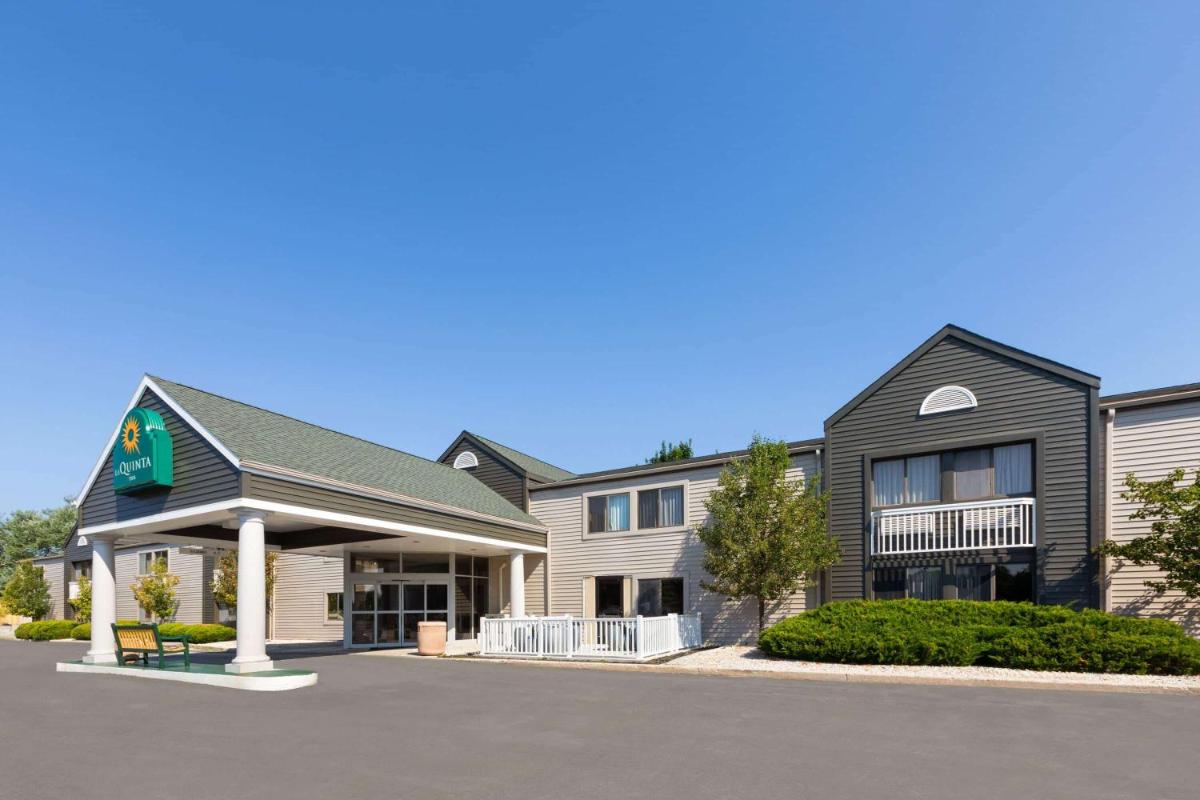 La Quinta Inn by Wyndham Sheboygan - main image
