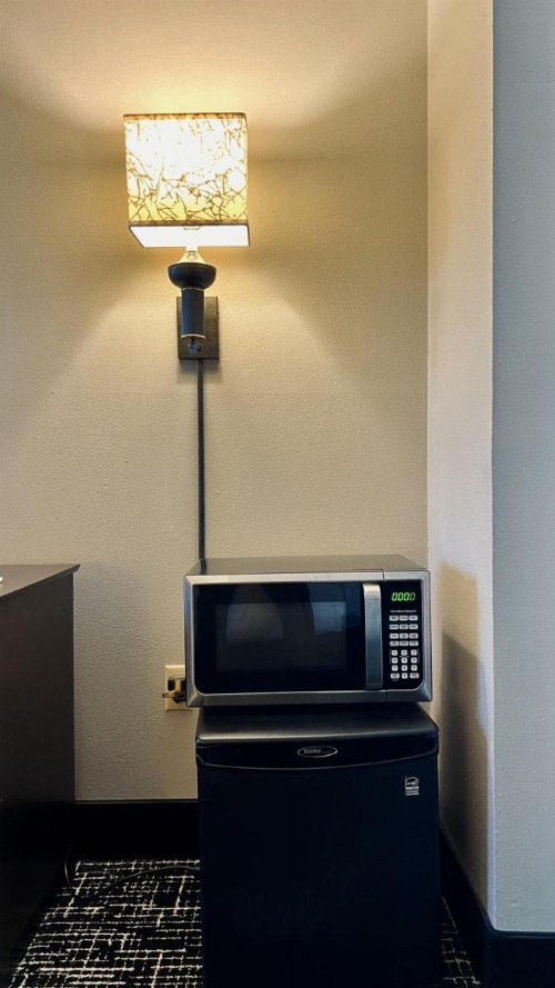 La Quinta Inn by Wyndham Sheboygan - image 39