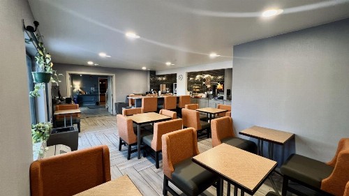 La Quinta Inn by Wyndham Sheboygan - image 6