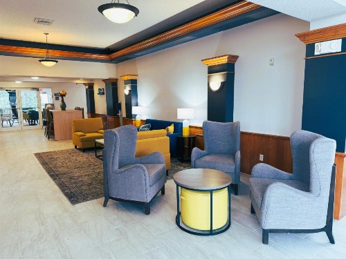 Sleep Inn & Suites Sheboygan I-43 - image 37