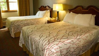 Harbor Winds Hotel - image 14
