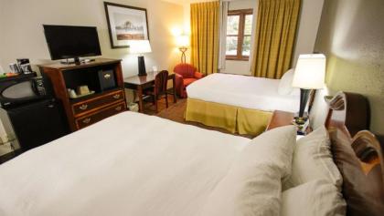 Harbor Winds Hotel - image 15