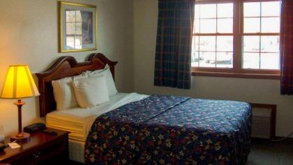 Harbor Winds Hotel - image 6