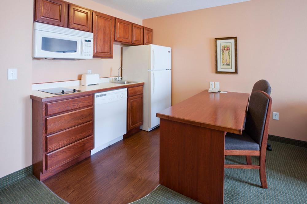 GrandStay Hotel & Suites Downtown Sheboygan - image 5