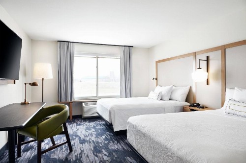 Fairfield Inn & Suites Sheboygan - image 19