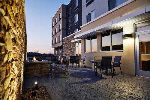 Fairfield Inn & Suites Sheboygan - image 20
