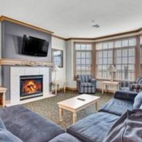 4 Bedroom Lakefront Condo - image 7