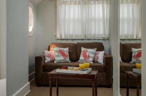 Shelter Island House - image 29