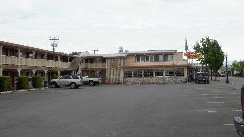 Shelton Inn - image 9
