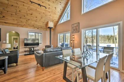 Hidden Lakefront Retreat Fire Pit and Fishing Dock! - image 10
