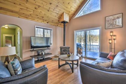Hidden Lakefront Retreat Fire Pit and Fishing Dock! - image 12