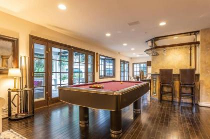 Stunning Los Angeles Home w/Pool+Spa +Outdoor Room