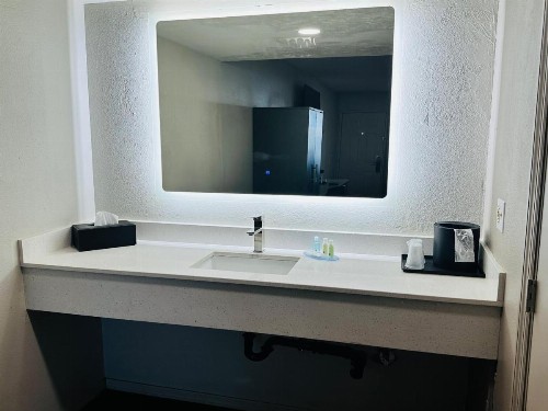 Quality Inn Show Low - image 13