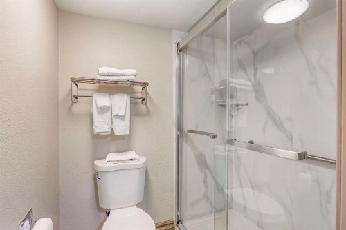 Quality Inn Show Low - image 14