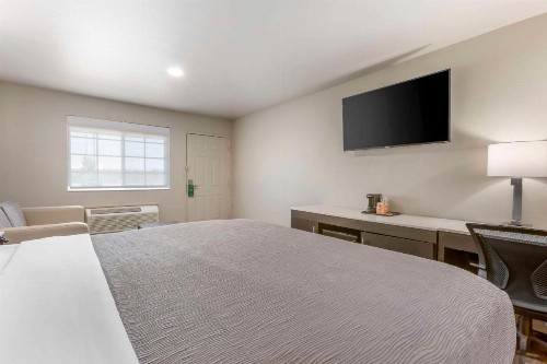 Quality Inn Show Low - image 16