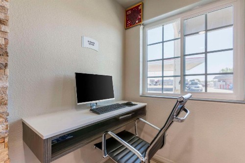 Quality Inn Show Low - image 24