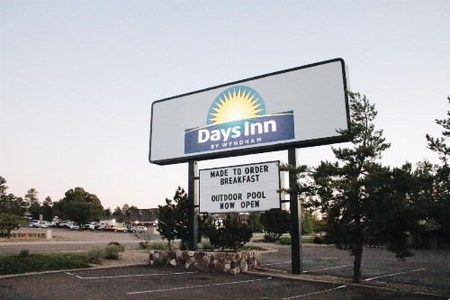 Days Inn by Wyndham Show Low - image 45