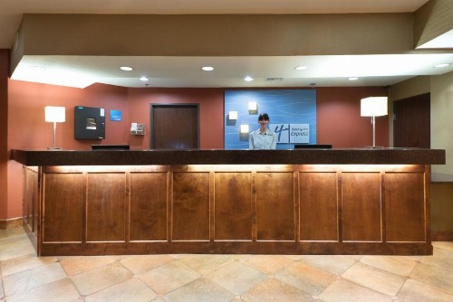 Holiday Inn Express Show Low an IHG Hotel - image 11
