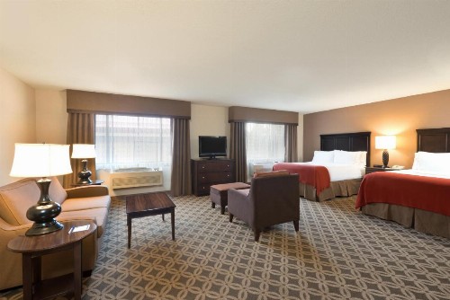 Holiday Inn Express Show Low an IHG Hotel - image 3