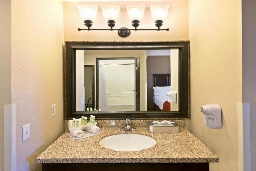 Holiday Inn Express Show Low an IHG Hotel - image 37