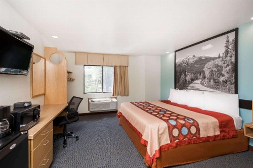 Super 8 by Wyndham Show Low - image 24