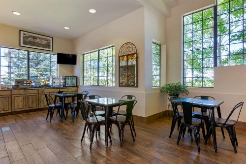 Best Western Paint Pony Lodge - image 19