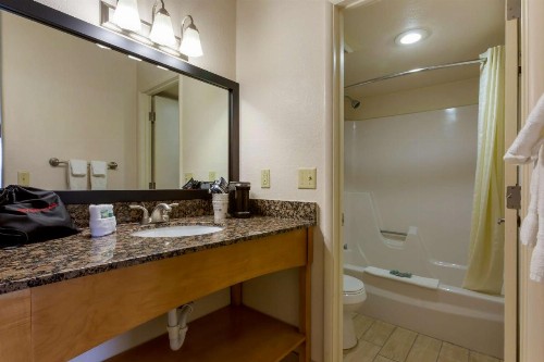 Best Western Paint Pony Lodge - image 29