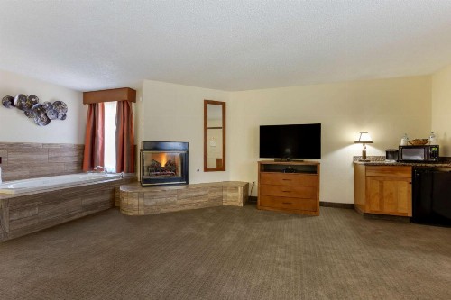 Best Western Paint Pony Lodge - image 34