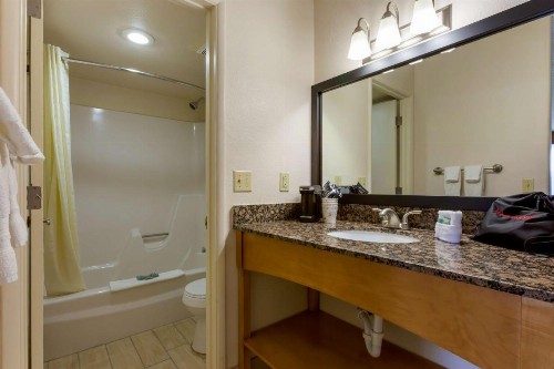Best Western Paint Pony Lodge - image 45