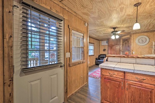 Pet-Friendly Cabin 3 Mi to Show Low Lake! - image 6