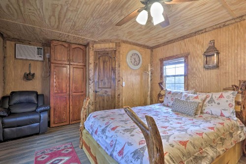 Pet-Friendly Cabin 3 Mi to Show Low Lake! - image 8