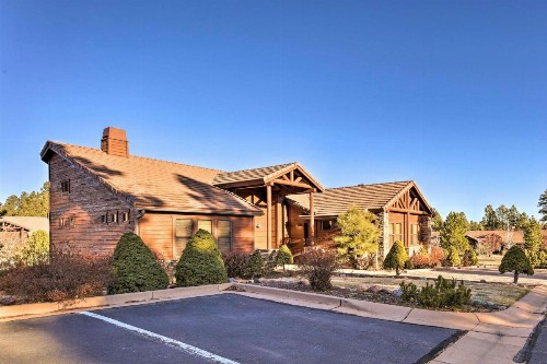 2000 Sq Ft Show Low Home in Torreon Lodges!