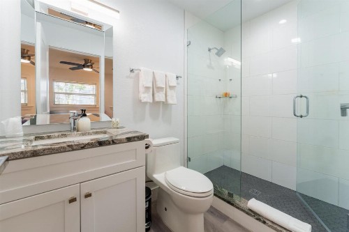 Siesta Key Beach Resort and Suites Tiki & Pool - image 42