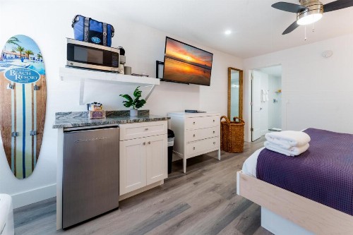 Siesta Key Beach Resort and Suites Tiki & Pool - image 47