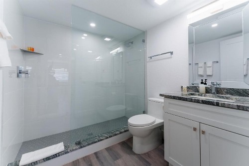 Siesta Key Beach Resort and Suites Tiki & Pool - image 49