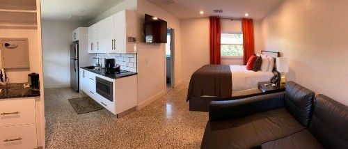 Captiva Beach Resort (open private beach access) - image 24