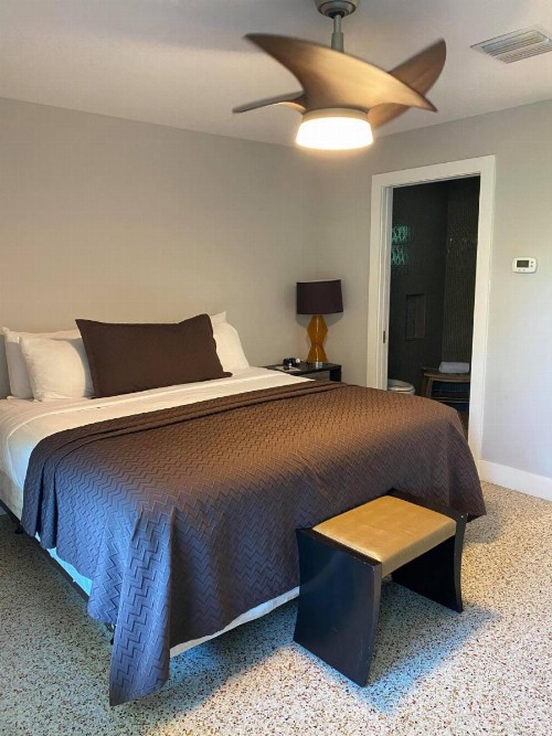Captiva Beach Resort (open private beach access) - image 28