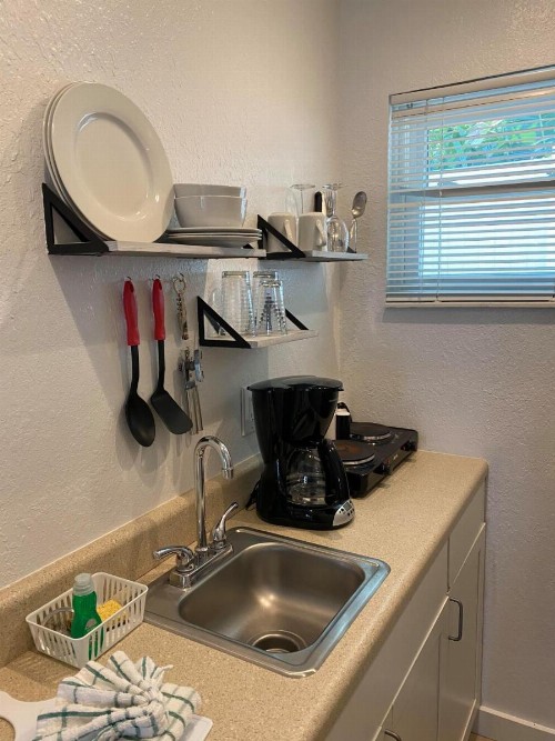 Captiva Beach Resort (open private beach access) - image 35