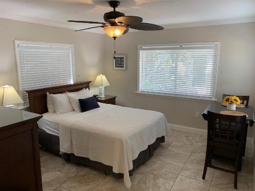Twin Palms at Siesta - image 26
