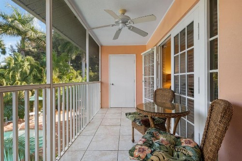Siesta Palms By The Beach - image 22