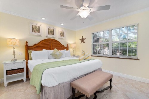 Siesta Palms By The Beach - image 27